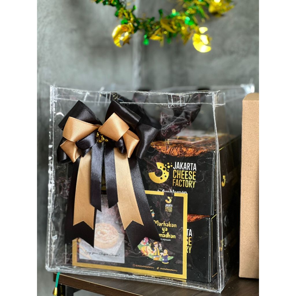 

Hampers Kariima Isi 2 Jakarta Cheese Factory