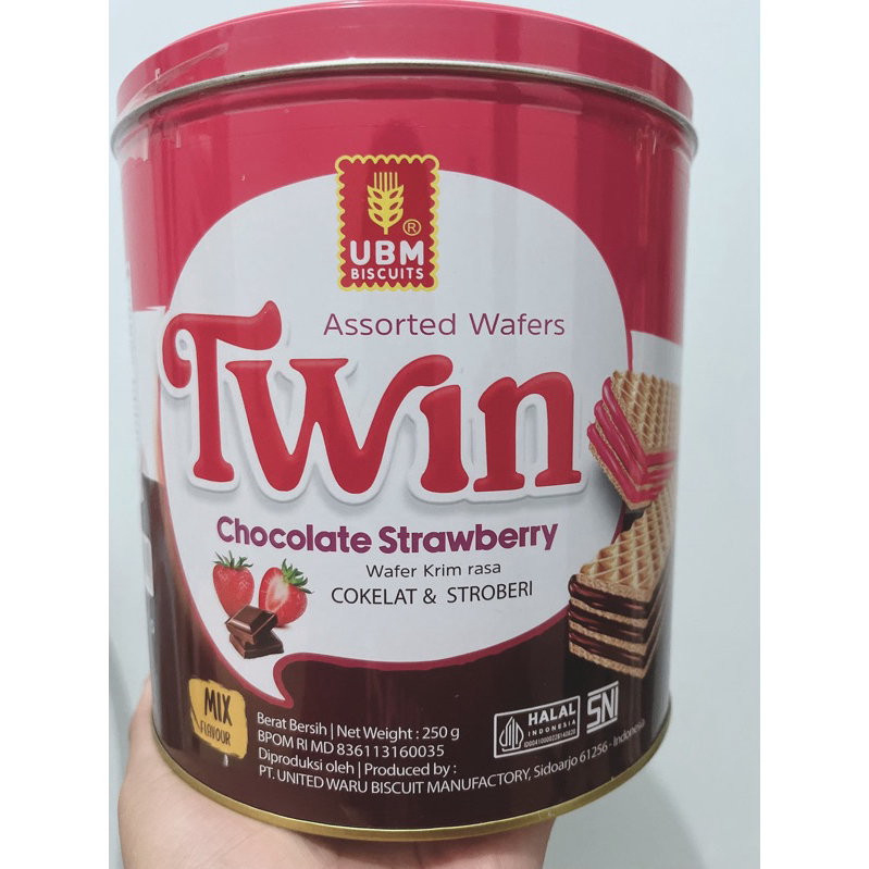 

UBM Kaleng - UBM Twin - UBM Special Edition - Wafer Chocolate - Wafer Vanilla - Wafer Kaleng 250gr - Free BW