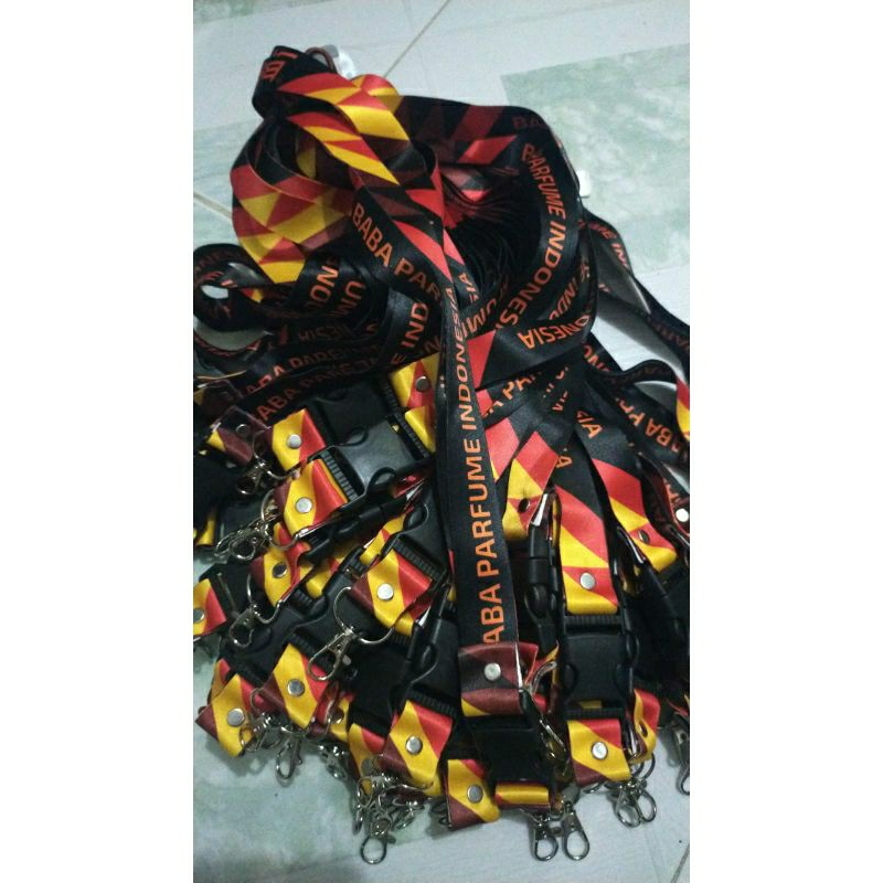 

baba parfum lanyard