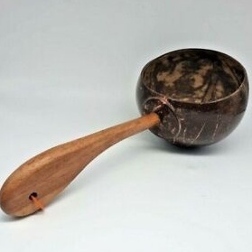 gayung batok kelapa / siwur batok kelapa /gayung batok kelapa panjang ± 30cm.pendek ± 36cm / gayung 