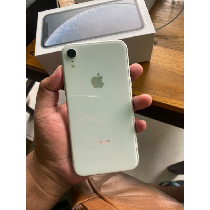 IPHONE XR 64GB