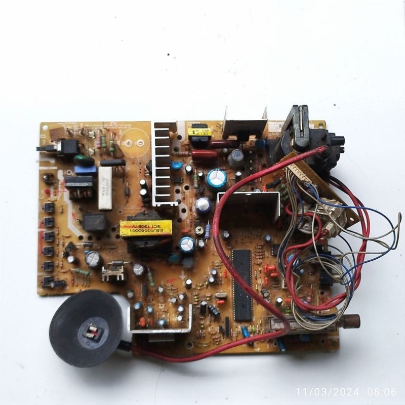 Mesin Tv Tabung LG Mati Komponen masih lengkap untuk cabutan servis tv CRT