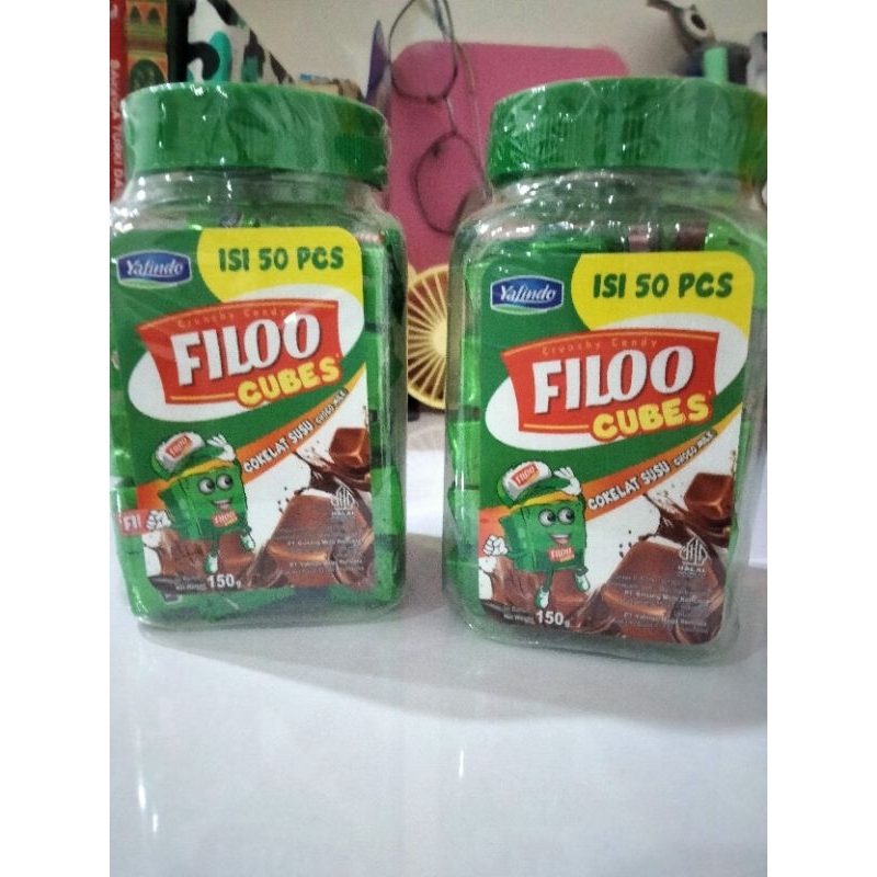 

Permen coklat barang Filoo cubes / harga per toples isi 50