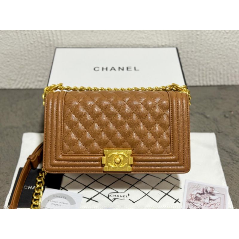 Chanel boy caviar 25cm free box