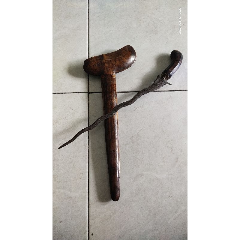 Keris antik unik langkah sepuh kuno dhapur carang soka luk 9