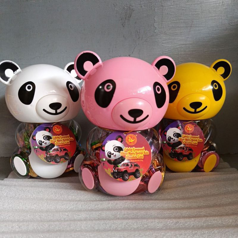 

Chen Liang Ji - Coklat Emas Celengan Bentuk Panda Toples 210gram (Berhadiah)
