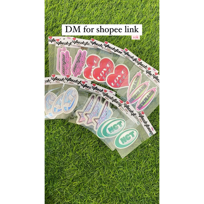 

FANDOM STICKER