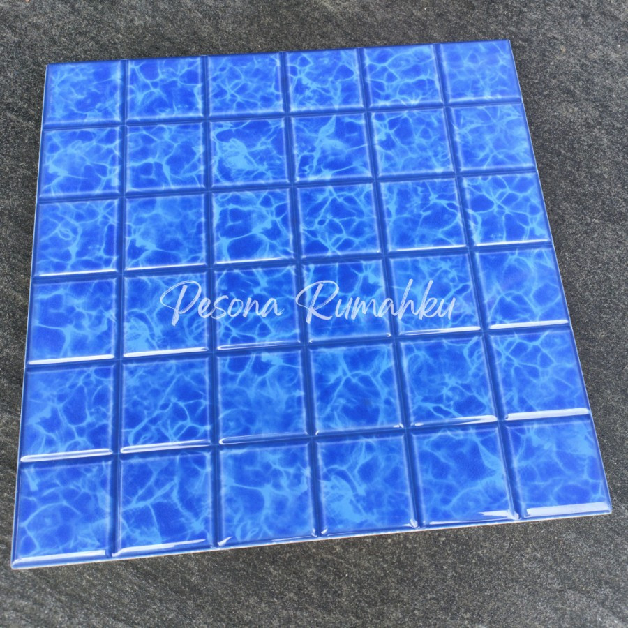 Keramik Kolam Renang Warna Biru - Keramik Roman Type PWA 33716 KW 2