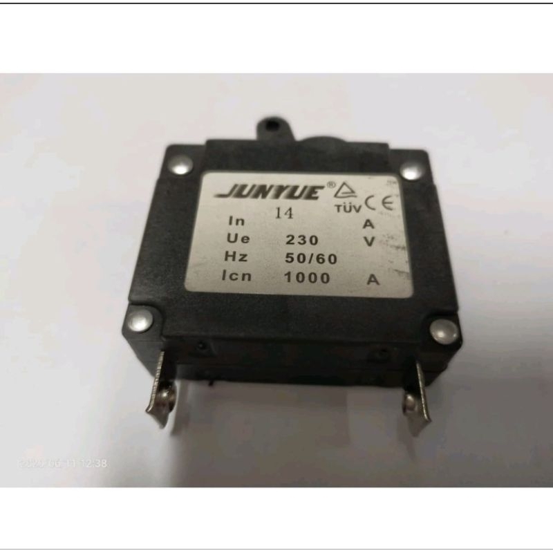 MCB / circuit breaker 14 AMPERE (untuk genset 2500 watt)