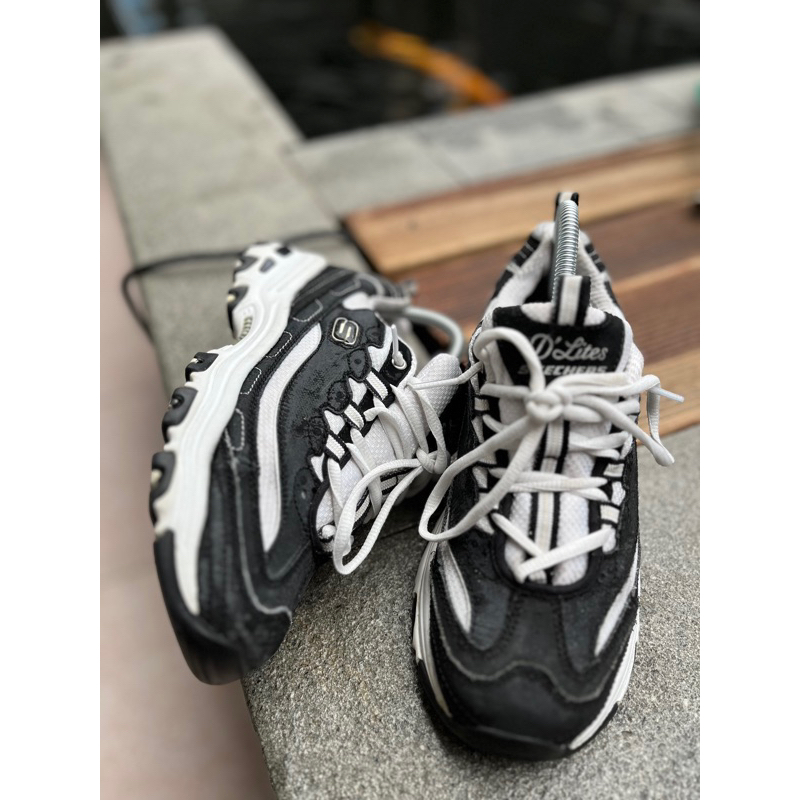 D'lites Skechers