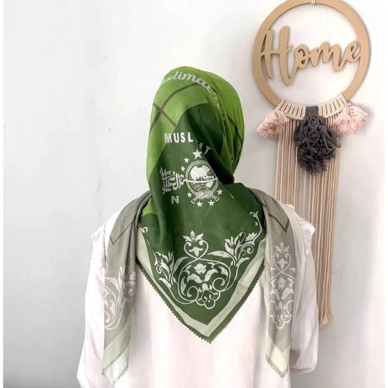KERUDUNG SEGI EMPAT MOTIF ARAB FATAYAT MUSLIMAT JILBAB NU PALESTINA/PALESTINE