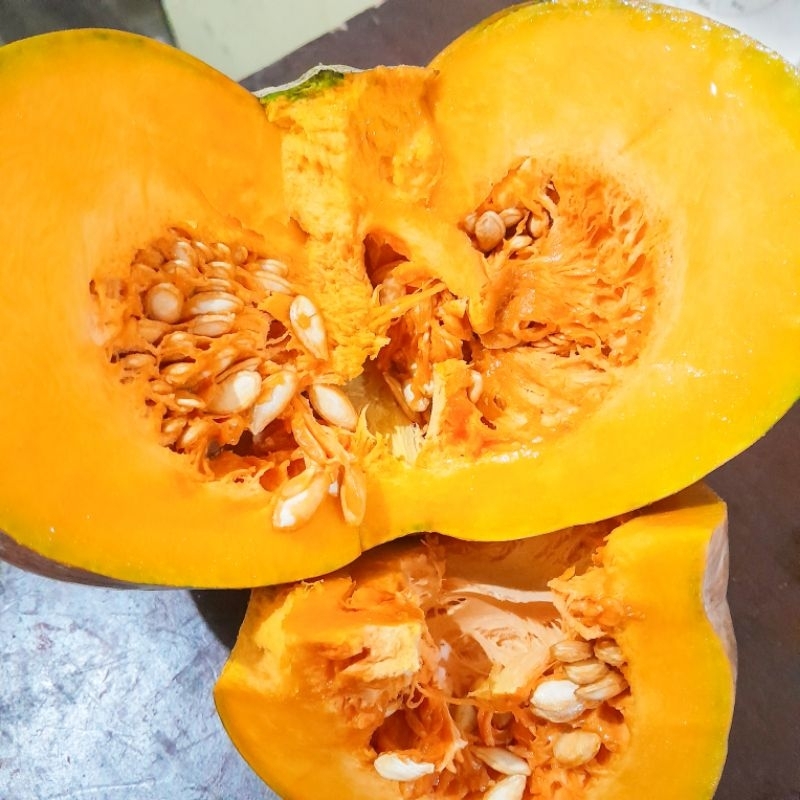 

LABU KUNING UTUH berat 2,5 kg - 3 kg / WALUH KUNING / WALOH KUNING / PUMPKIN