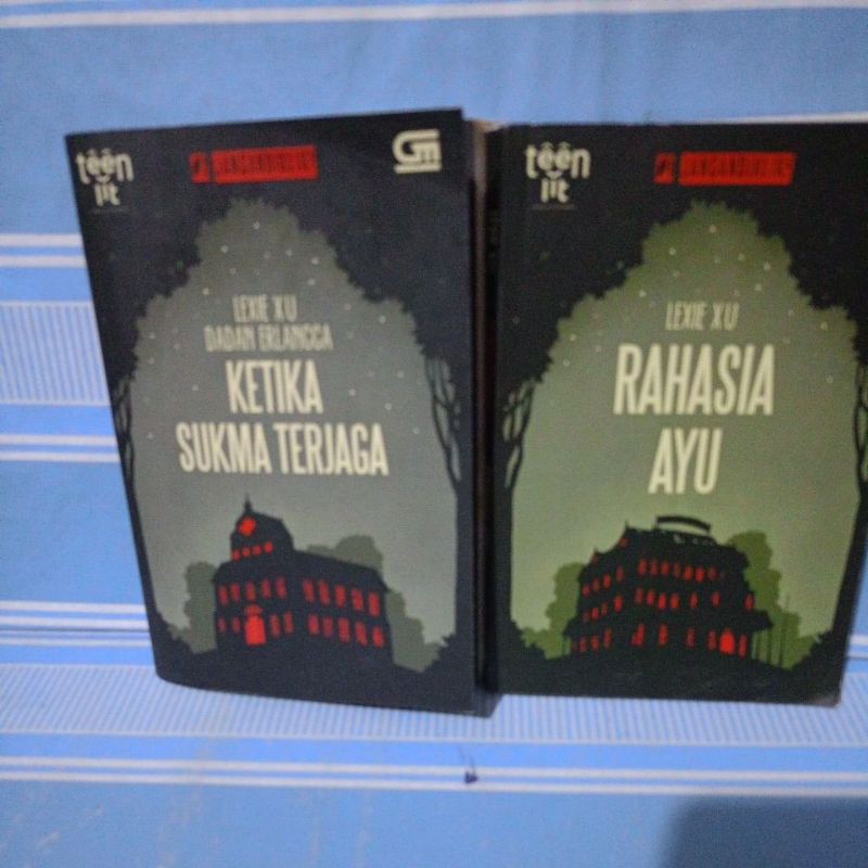 Paket 2 Novel by Lexie Xu ( Ketika Sukma Terjaga dan Rahasia Ayu)