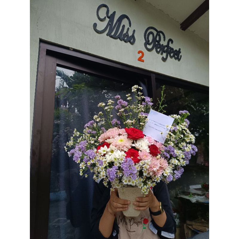 Bunga meja fresh flower Surabaya asli segar fresh flower bouquet