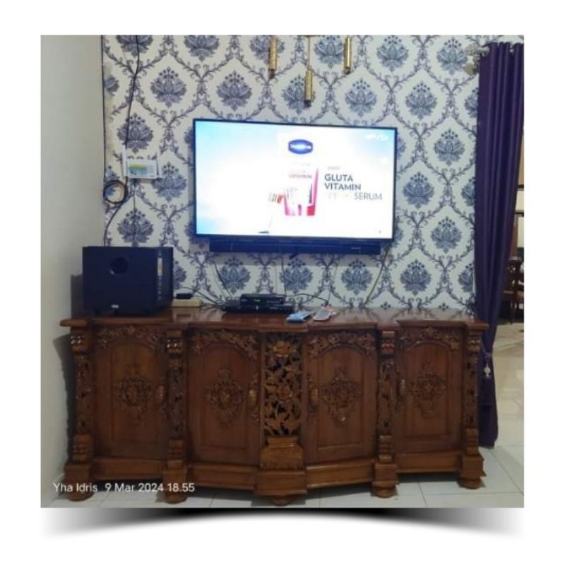 Bufet TV meja TV rak TV jati ukiran shima