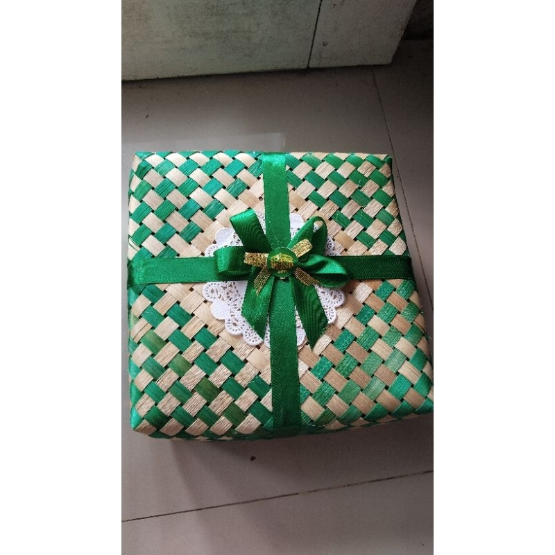 

Èman Besek bambu hampers lebaran wadah makanan kue souvenir bancakan parcel