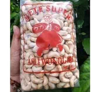 

Kacang Mede Super 1/2Kg