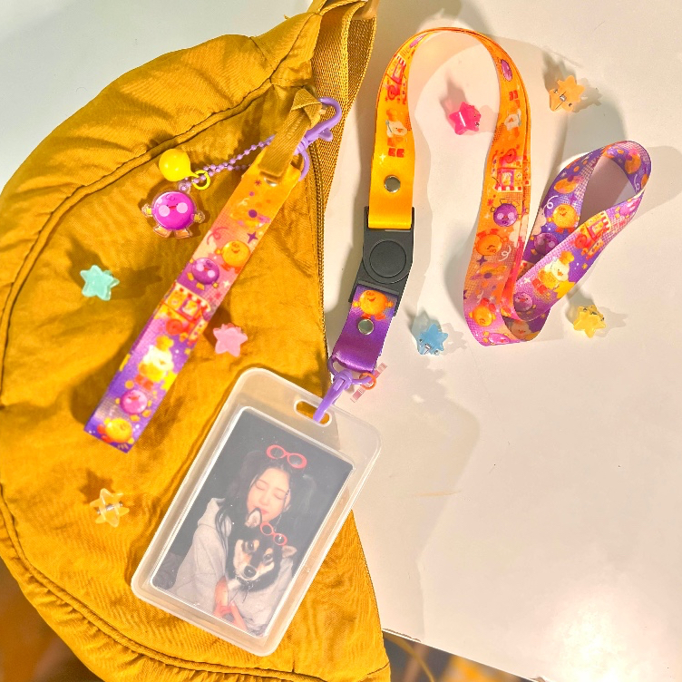 

Lanyard Bolaubi
