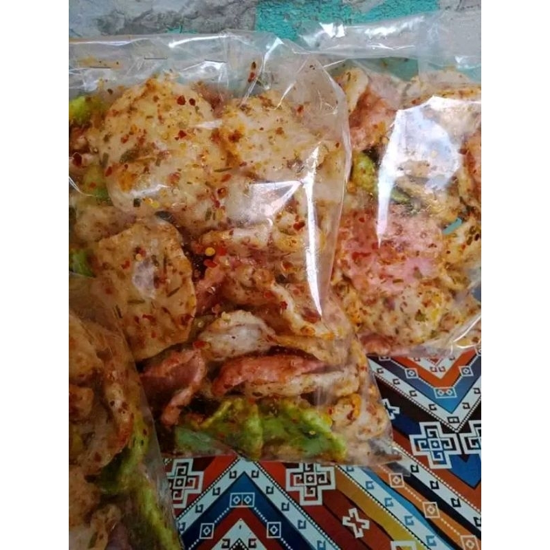 

SEBRING krupuk balendrong pedas dan bawang khas bandung