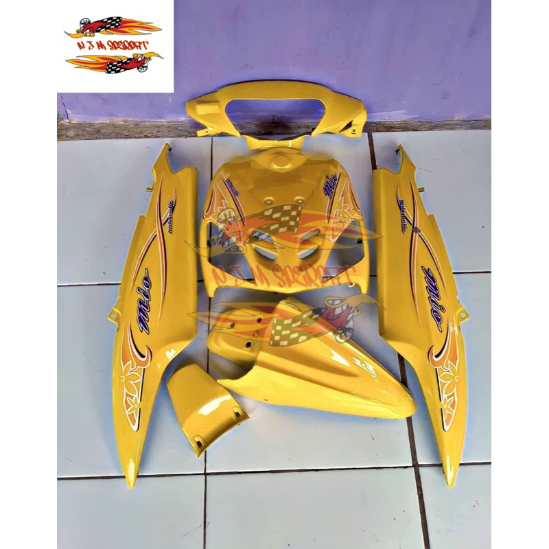 FULL BODY HALUS YAMAHA MIO SPORTY KUNING PLUS STRIPING BUNGA