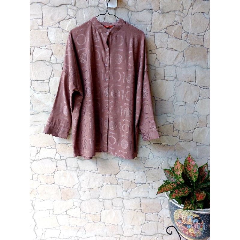 Riana Top ria miranda