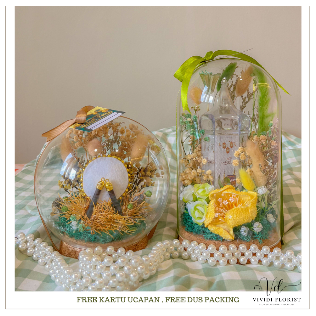 

[READY] Hana Yara Kubah Glass Dome Buket Bloom Box Bunga Hampers Lebaran Idul Fitri Jakarta