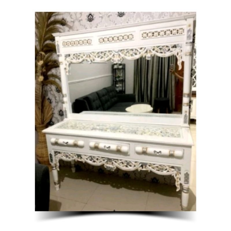 MEJA RIAS PELURU MEJA DINDING CERMIN MEJA RIAS UKIR JEPARA