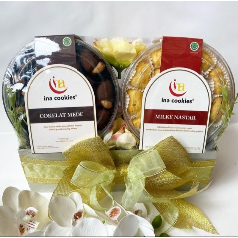 

Ina Cookies Hampers 2 Reguler Parcel