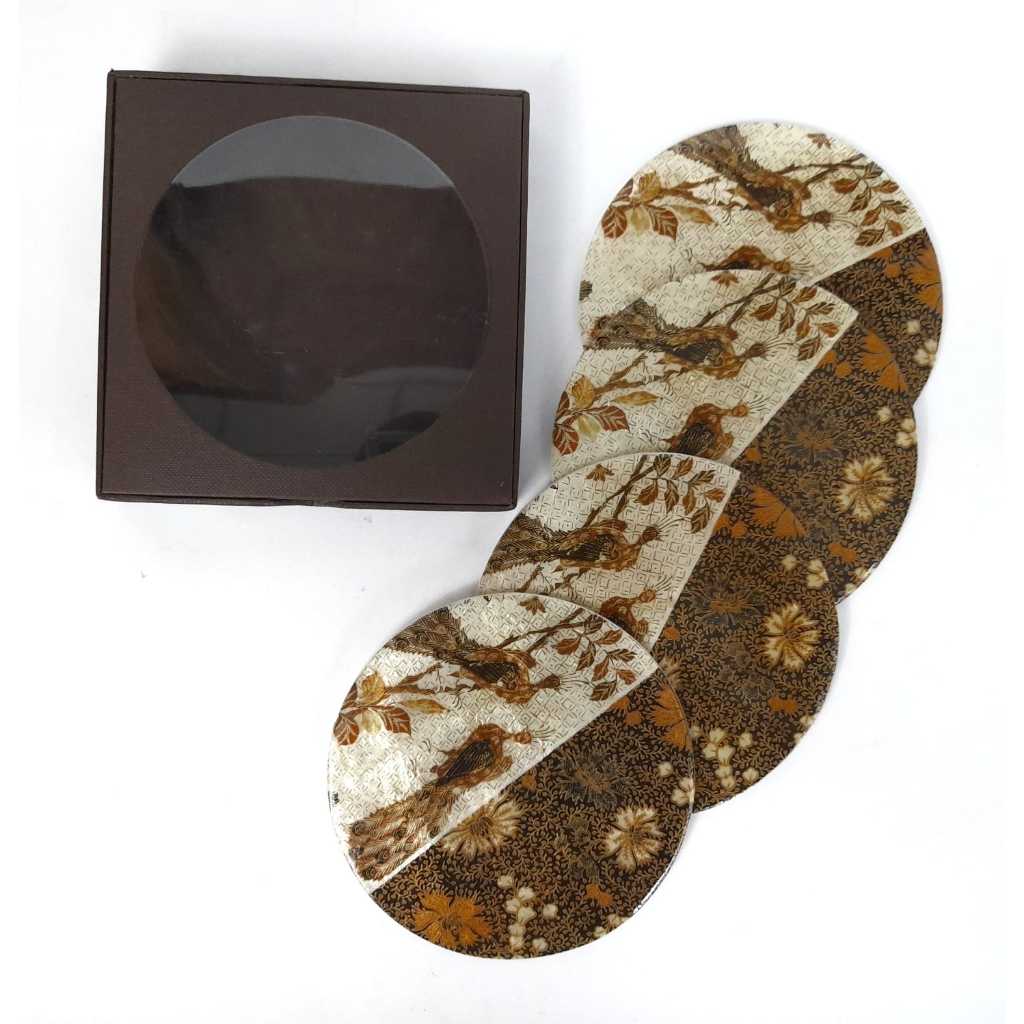 Coater/Tatakan Gelas Kerang Motif Batik Burung Merak