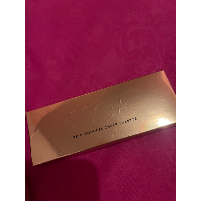 ESQA Trio Goddess Cheek Palette - Aphrodite