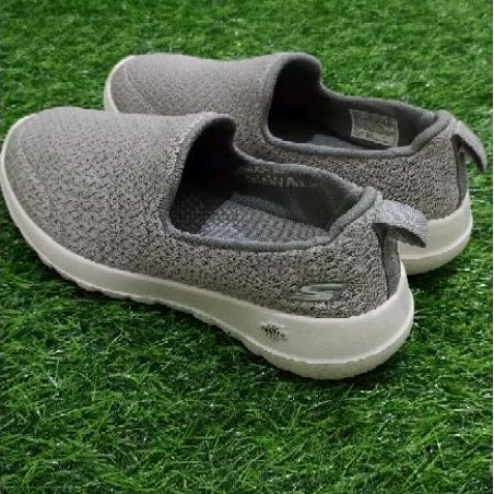 sepatu wanita SKECHERS GO WALK GEN 5 second original size 35,5 insole  22,5 cm