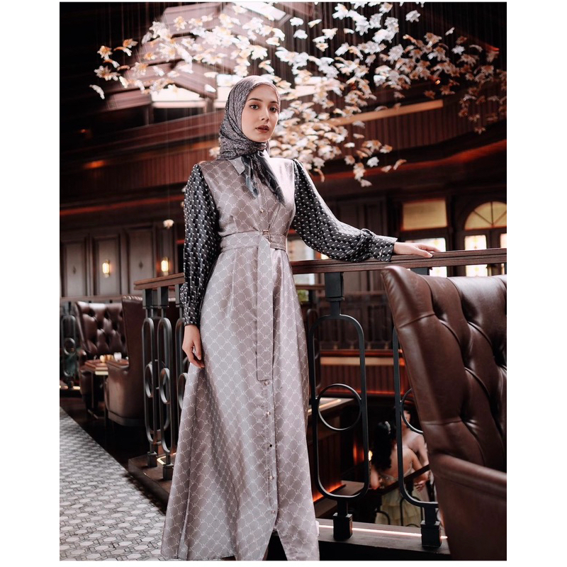Vanilla hijab Gorgeous dress abu orkay