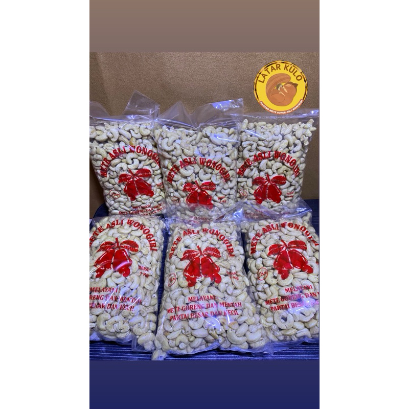 

KACANG METE SUPER MENTAH 1KG