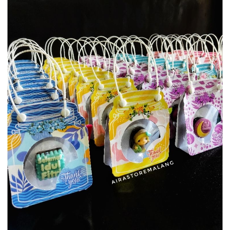 

Coklat tenteng toples lebaran idul fitri isi 1 coklat minimal order 5 pcs