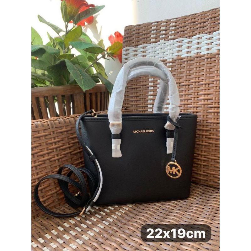 Michael Kors Sling Bag Bag