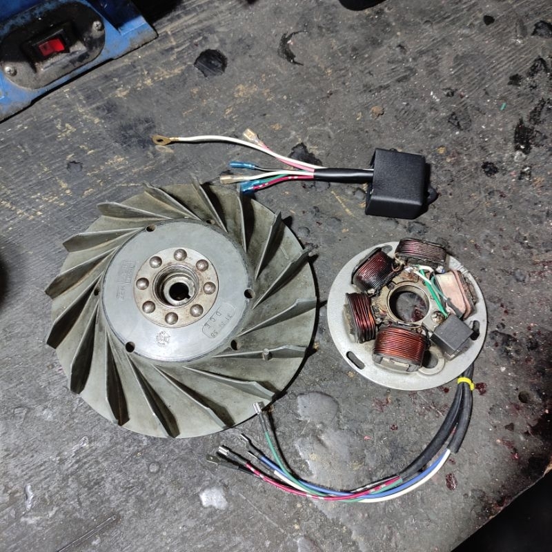 pengapian magnet cdi vespa  original ZEM