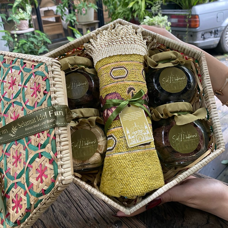 

Hampers Lebaran Khadijah