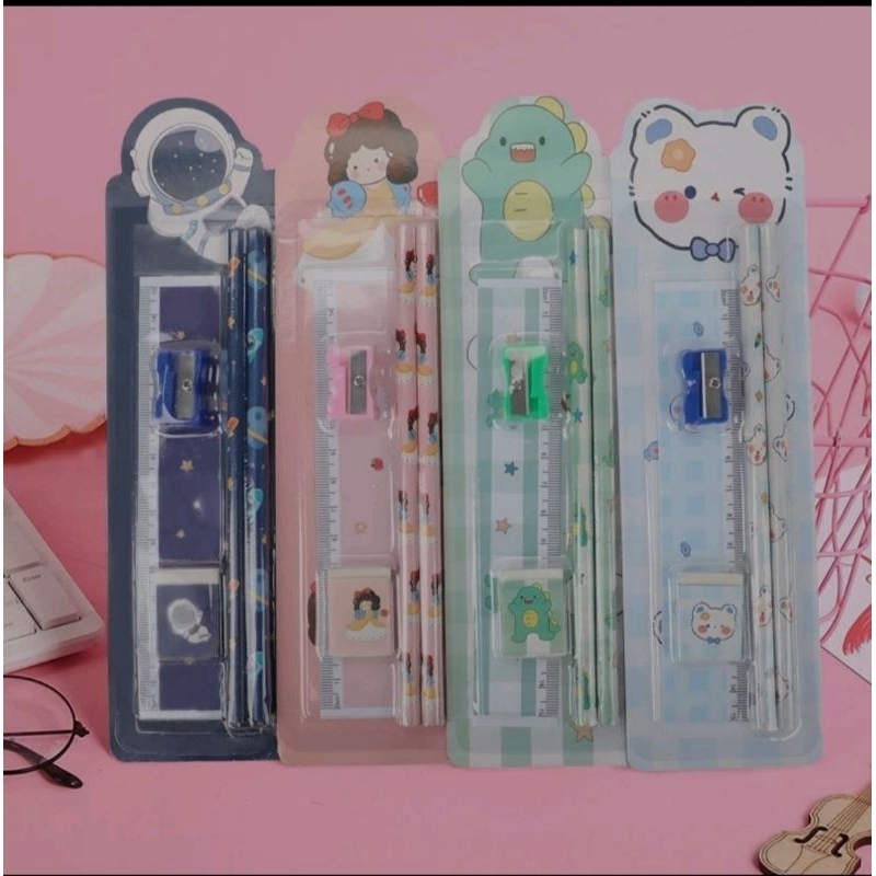 

SET ALAT TULIS KARAKTER LUCU READY