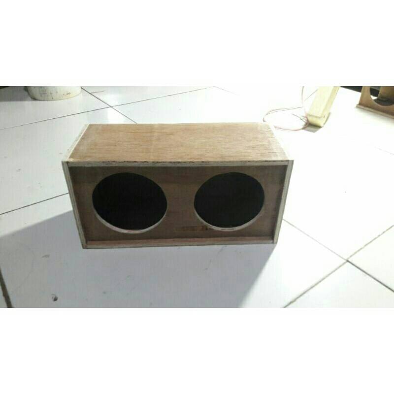 BOX SPEAKER 4 INCH