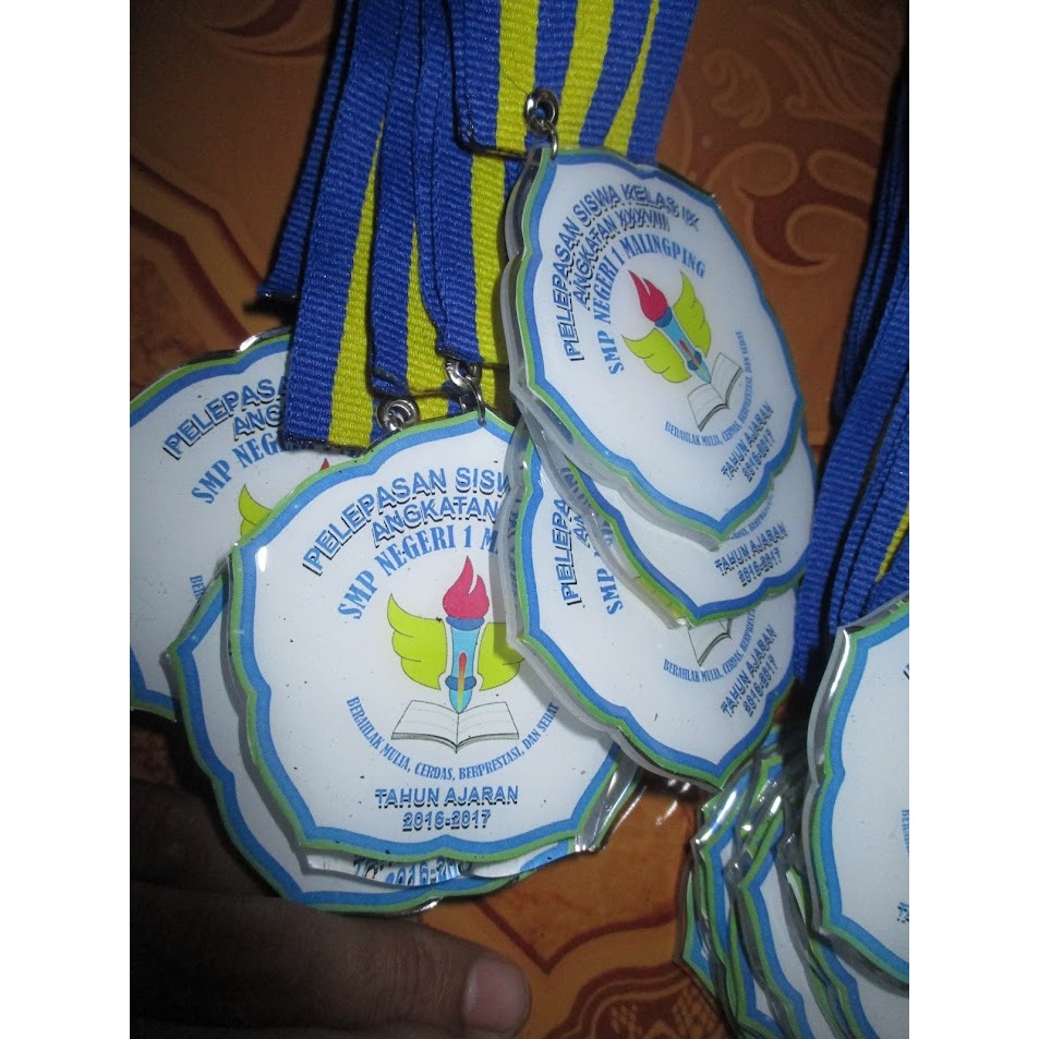 

MEDALI ACRYLIK 2MM (RESIN) 1 SISI