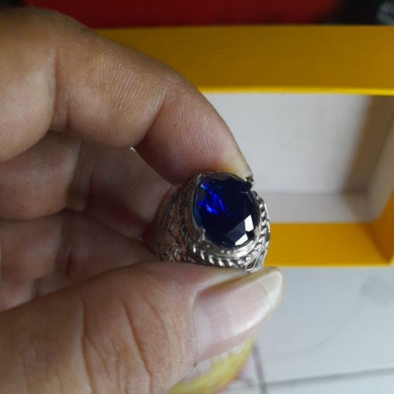 Batu permata king safir