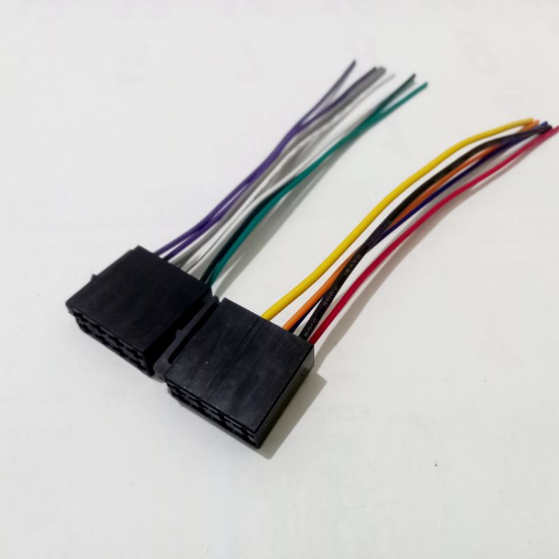 soket iso head unit double din (mp5) atau single din (mp3)