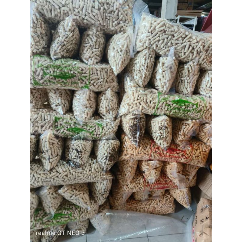 

krupuk tongkol