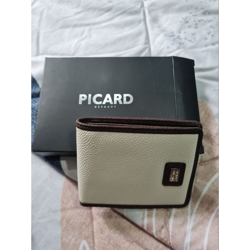 Dompet Picard
