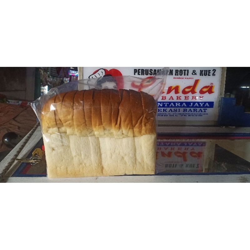 

ROTI TAWAR KULIT BESAR BERAT 0.5(SETENGAH KILO)