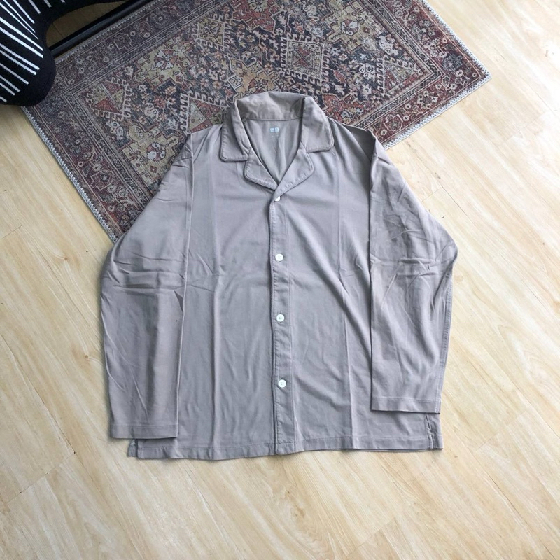 kemeja Uniqlo airism cotton pajamas Size Xl P 71cm L 62cm