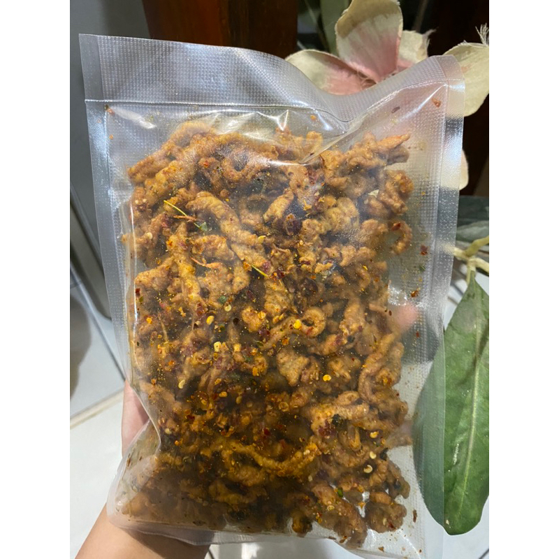 

krispi usus pedas daun jeruk kemasan 300gram jajanan bandung