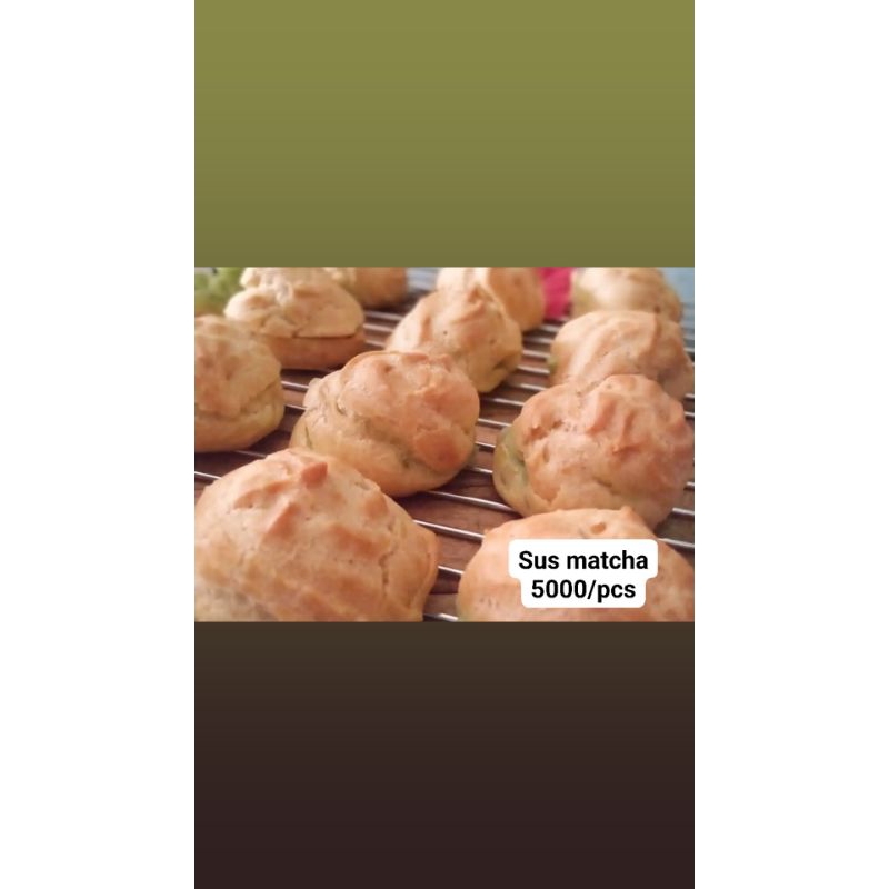 

puff cake kue sus isi matcha