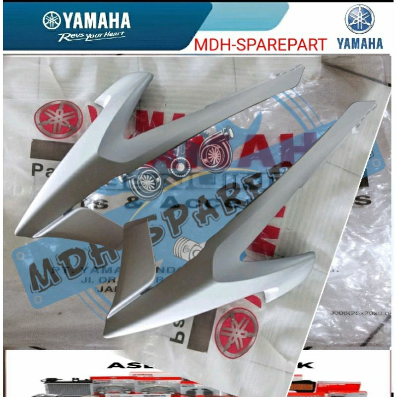 Sayap Tangki Vixion R New 2018 Silver Abu Kanan Kiri Sepasang Original Yamaha