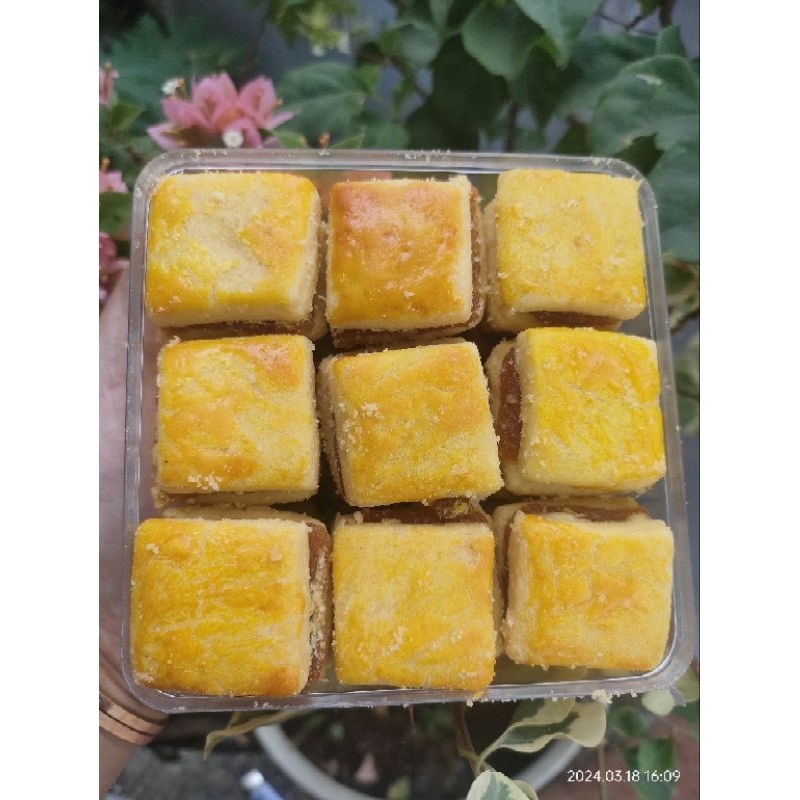 

kue nastar enak full selai berat ±450gram,pie nenas enak